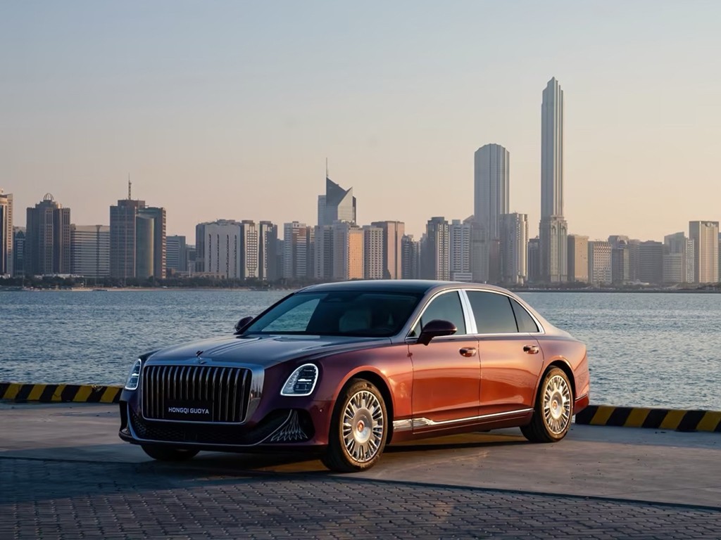 Hongqi Introduces the Golden Sunflower GUOYA as a New Expression of Flagship Luxury