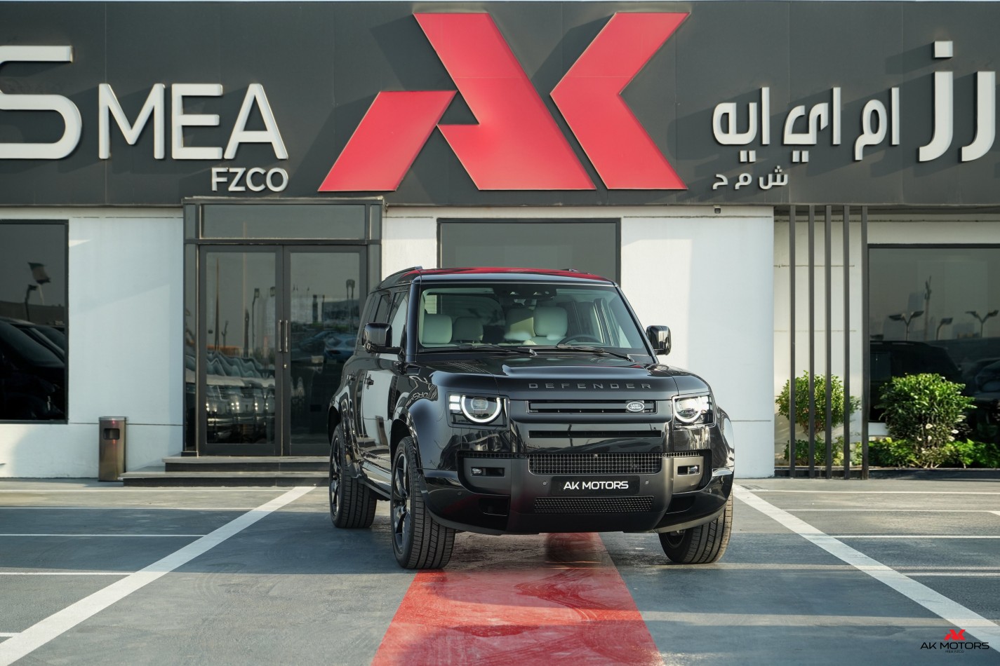 Land Rover Defender P400e X-DYNAMIC HSE Plug-in Hybrid