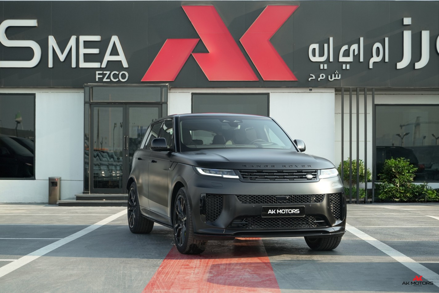 RANGE ROVER SPORT  SV Standard 635PS