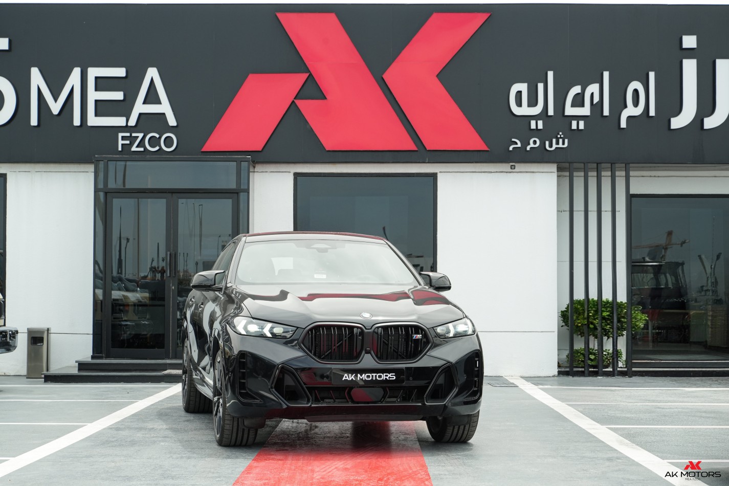 BMW X6 M60i